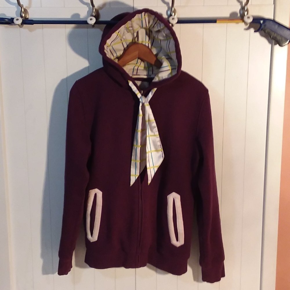 Nomis Maroon Hoodie Woman size Medium